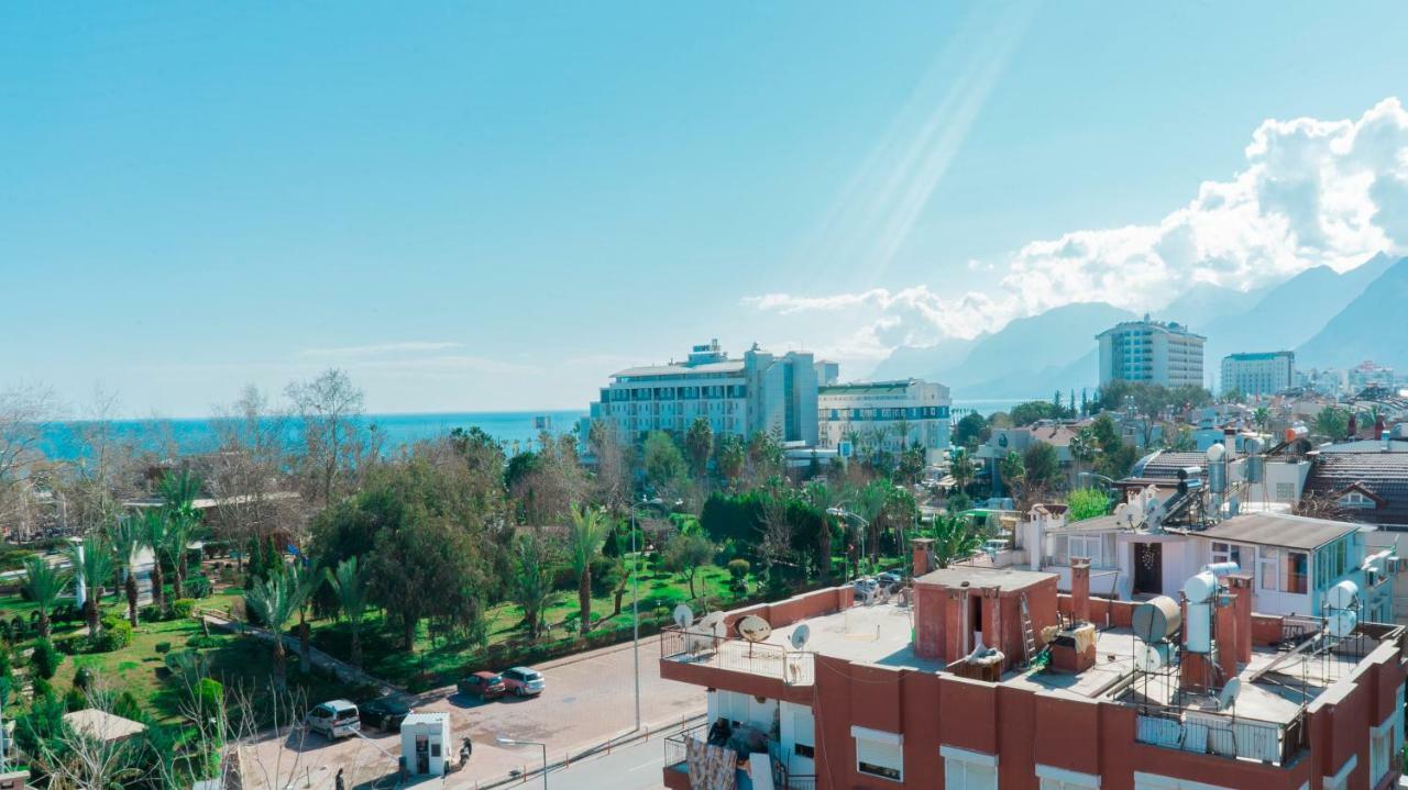 Microyal Hotel Анталья Экстерьер фото